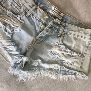 One Tea Spoon Trash Whores